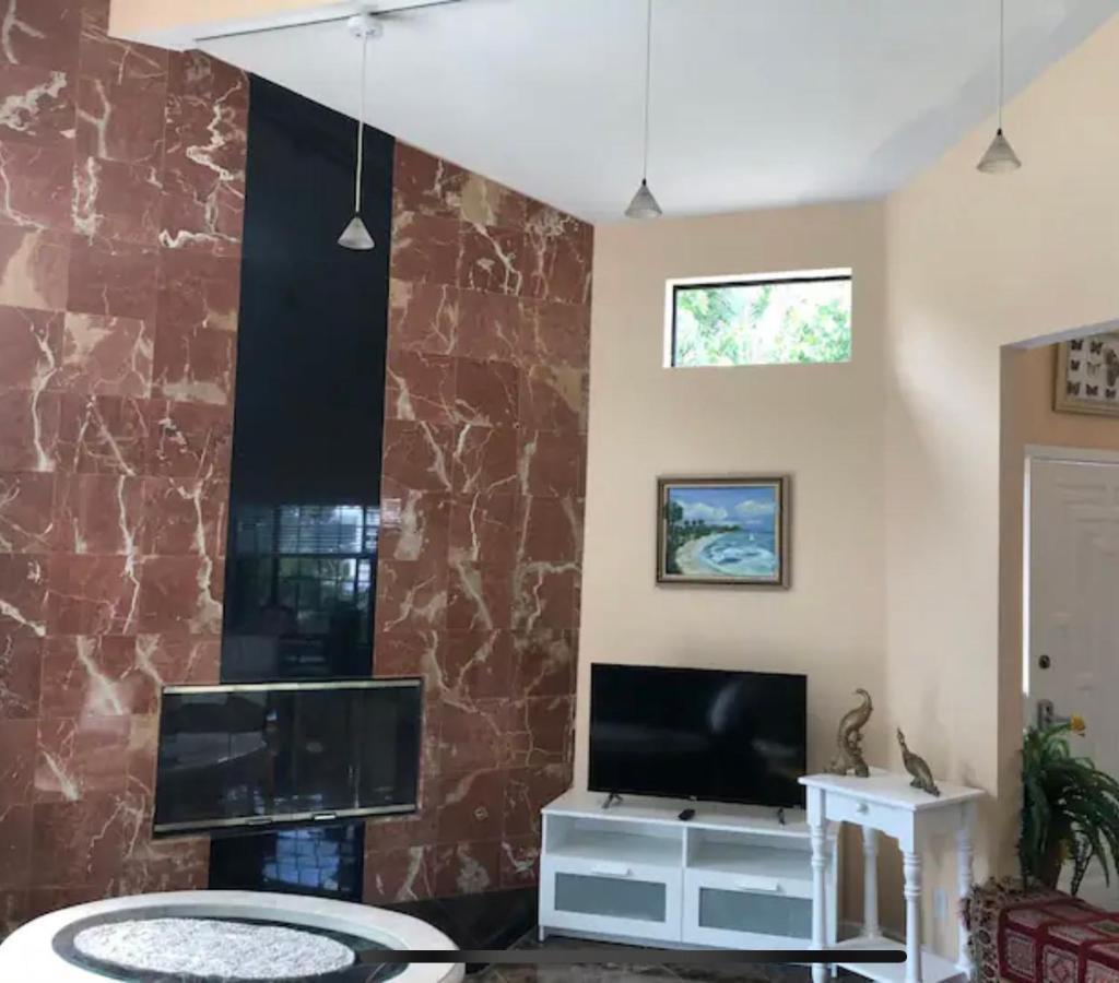 Large Luxury Studio With View In Santa Monica Exterior photo